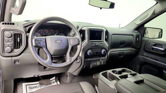 2023 Chevrolet Silverado 1500 4WD Crew Cab 147'' Custom - 23039475 - 10