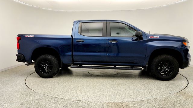 2023 Chevrolet Silverado 1500 4WD Crew Cab 147'' Custom - 23039475 - 3