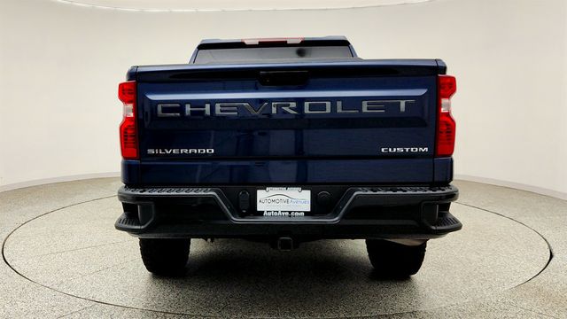 2023 Chevrolet Silverado 1500 4WD Crew Cab 147'' Custom - 23039475 - 5