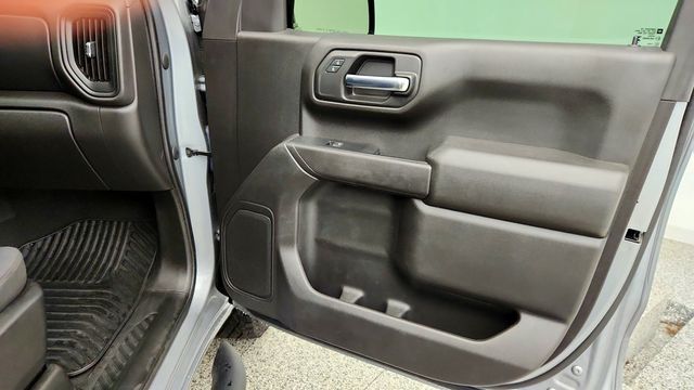 2023 Chevrolet Silverado 1500 4WD Crew Cab 147" Custom Trail Boss - 23094498 - 25