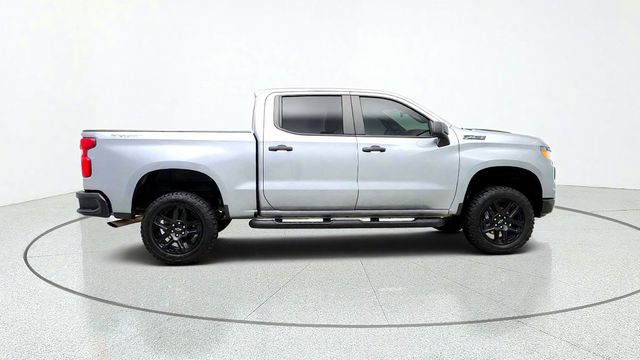 2023 Chevrolet Silverado 1500 4WD Crew Cab 147'' Custom Trail Boss w/ Assist Steps & Bedliner - 23094498 - 3