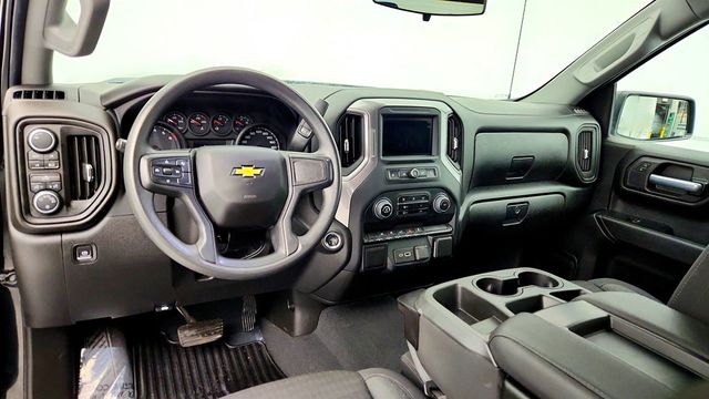 2023 Chevrolet Silverado 1500 4WD Crew Cab 147’’ Custom with Dark Essentials Package - 22959926 - 11