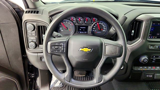 2023 Chevrolet Silverado 1500 4WD Crew Cab 147’’ Custom with Dark Essentials Package - 22959926 - 12