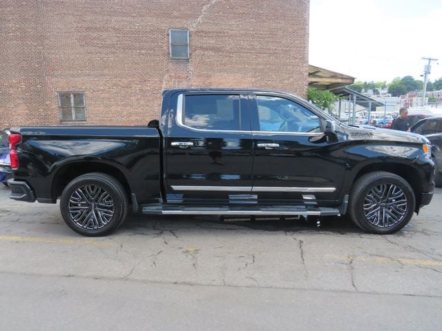 2023 Chevrolet Silverado 1500 4WD Crew Cab 147" High Country - 23044971 - 3