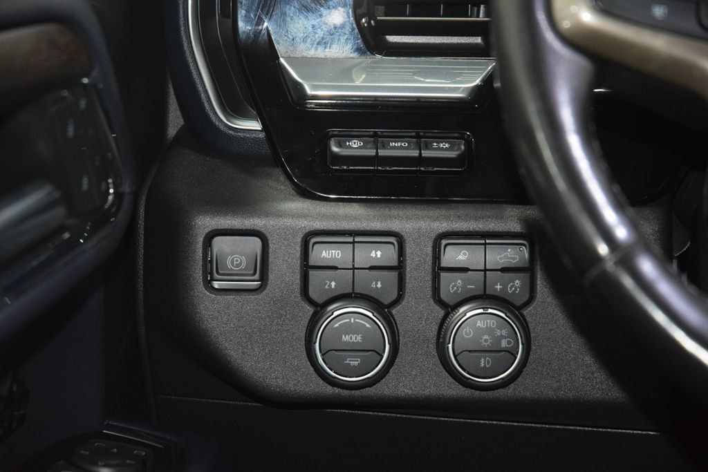 2023 Chevrolet Silverado 1500 4WD Crew Cab 147" High Country - 23019180 - 37