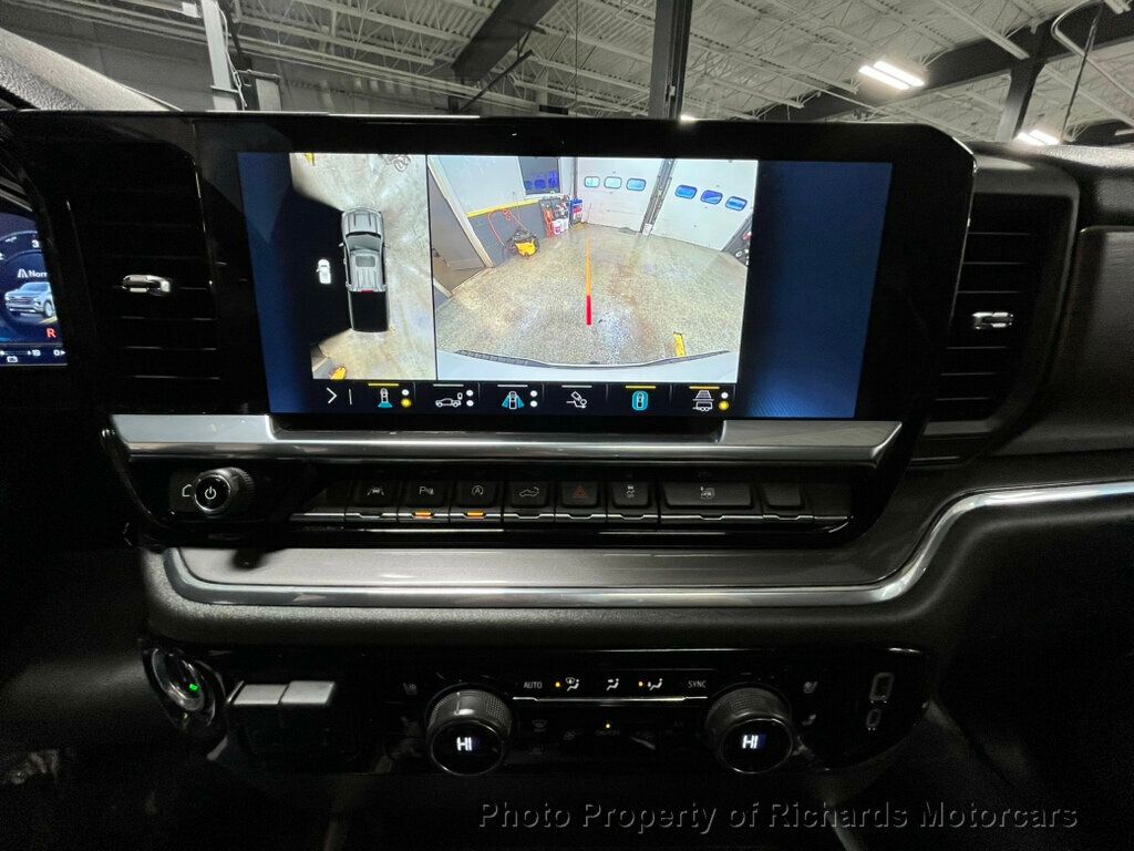 2023 Chevrolet Silverado 1500 4WD Crew Cab 147" High Country - 22973892 - 28