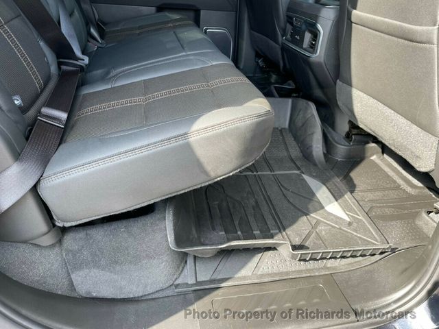 2023 Chevrolet Silverado 1500 4WD Crew Cab 147" High Country - 23048007 - 17