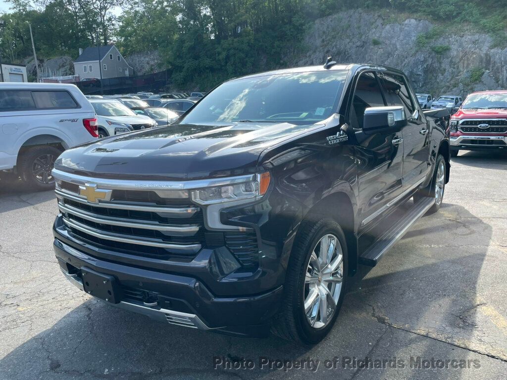 2023 Chevrolet Silverado 1500 4WD Crew Cab 147" High Country - 23048007 - 3