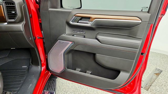 2023 Chevrolet Silverado 1500 4WD Crew Cab 147'' High Country w/ Duramax & Z71 Off-Road Pkg - 23047104 - 24