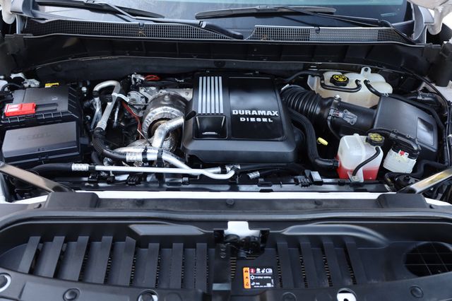 2023 Chevrolet Silverado 1500 4WD Crew Cab 147" High Country w/LOADED! - 22898832 - 10