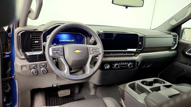 2023 Chevrolet Silverado 1500 4WD Crew Cab 147'' LT (2FL)  - 23032153 - 11