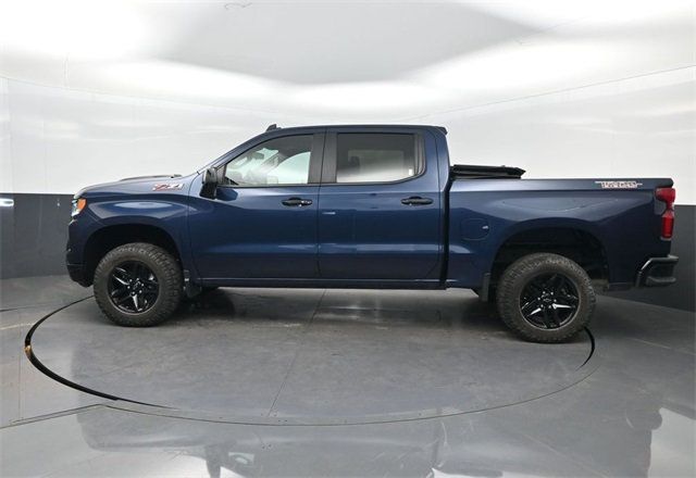 2023 Chevrolet Silverado 1500 LT Trail Boss photo 2