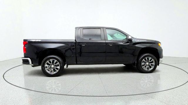 2023 Chevrolet Silverado 1500 4WD Crew Cab 147'' LT w/2FL, All Star Edition w 20'' Wheels - 23100372 - 3