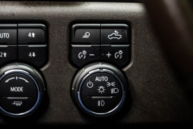 2023 Chevrolet Silverado 1500 4WD Crew Cab 147" LTZ - 22956003 - 26