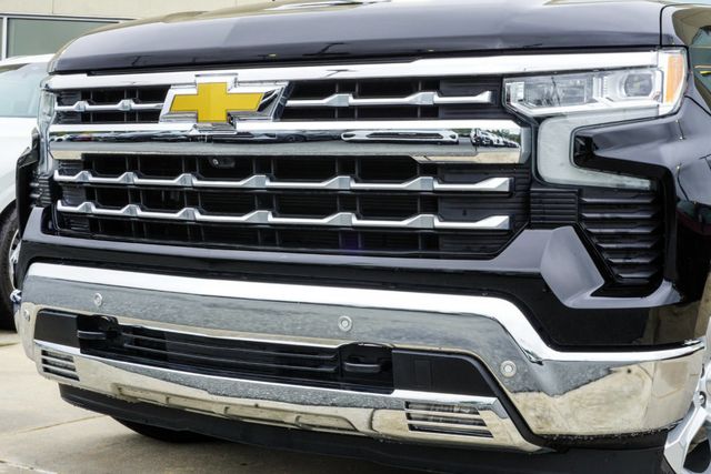 2023 Chevrolet Silverado 1500 4WD Crew Cab 147" LTZ - 23081481 - 1