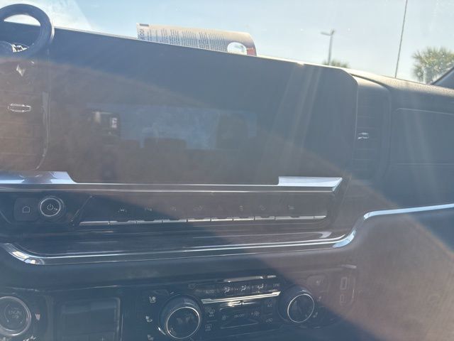 2023 Chevrolet Silverado 1500 4WD Crew Cab 147" LTZ - 23007216 - 10