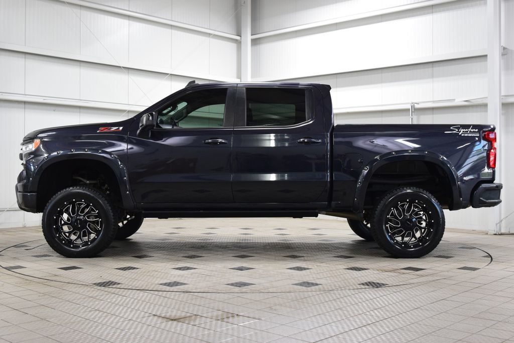 2023 Chevrolet Silverado 1500 4WD Crew Cab 147" RST - 23014302 - 3