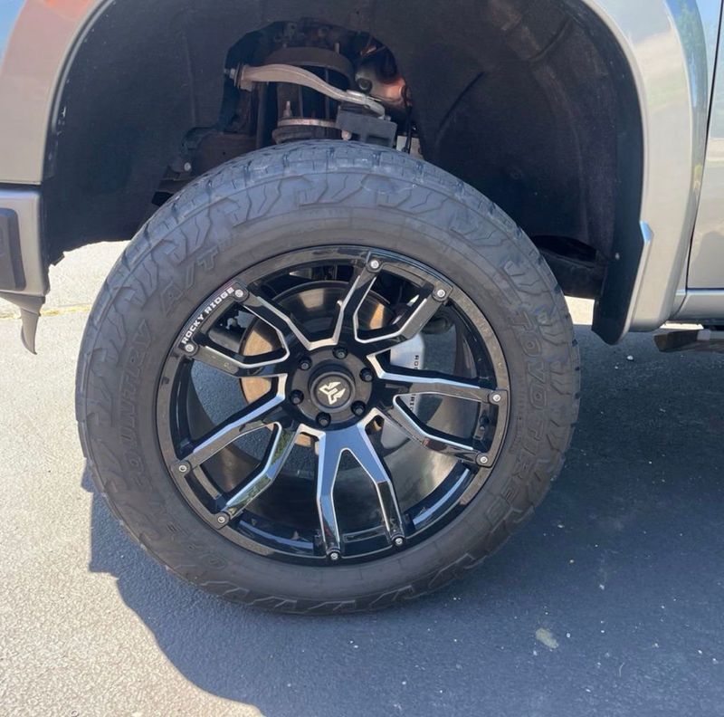 2023 Chevrolet Silverado 1500 4WD Crew Cab 147" RST - 23027788 - 4