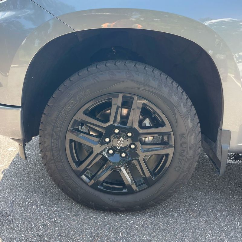 2023 Chevrolet Silverado 1500 4WD Crew Cab 147" RST - 23082620 - 12