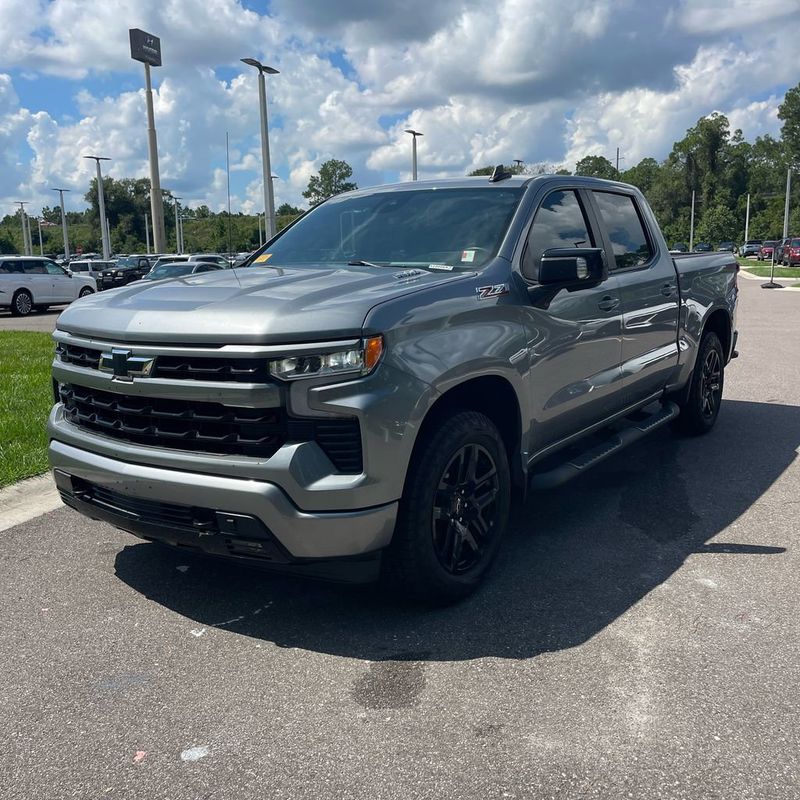 2023 Chevrolet Silverado 1500 4WD Crew Cab 147" RST - 23082620 - 3