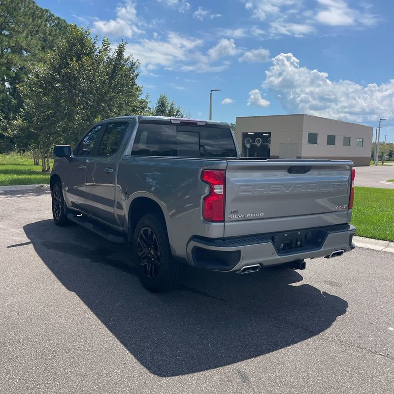 2023 Chevrolet Silverado 1500 4WD Crew Cab 147" RST - 23082620 - 5
