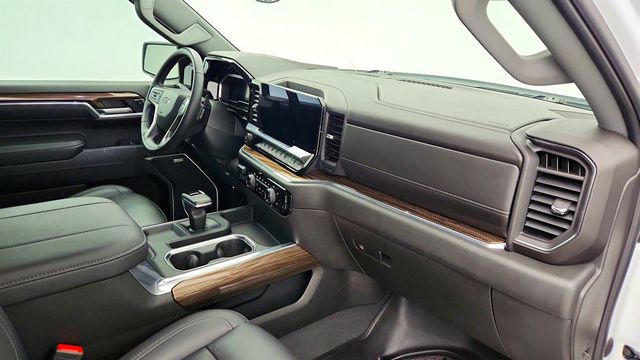 2023 Chevrolet Silverado 1500 4WD Crew Cab 147'' RST, w/ All Star Premium Pkg & Max Trailering - 22970629 - 24
