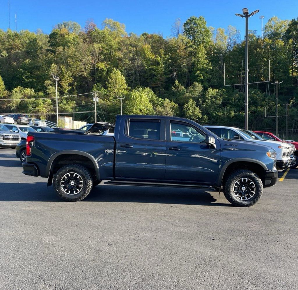 2023 Chevrolet Silverado 1500 4WD Crew Cab 147" ZR2 - 22649321 - 7