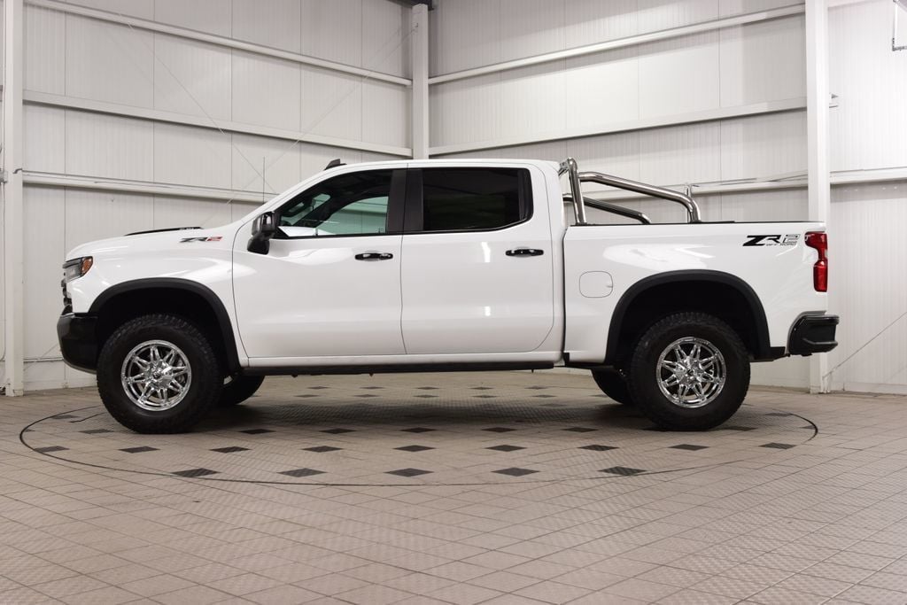 2023 Chevrolet Silverado 1500 4WD Crew Cab 147" ZR2 - 23049172 - 3