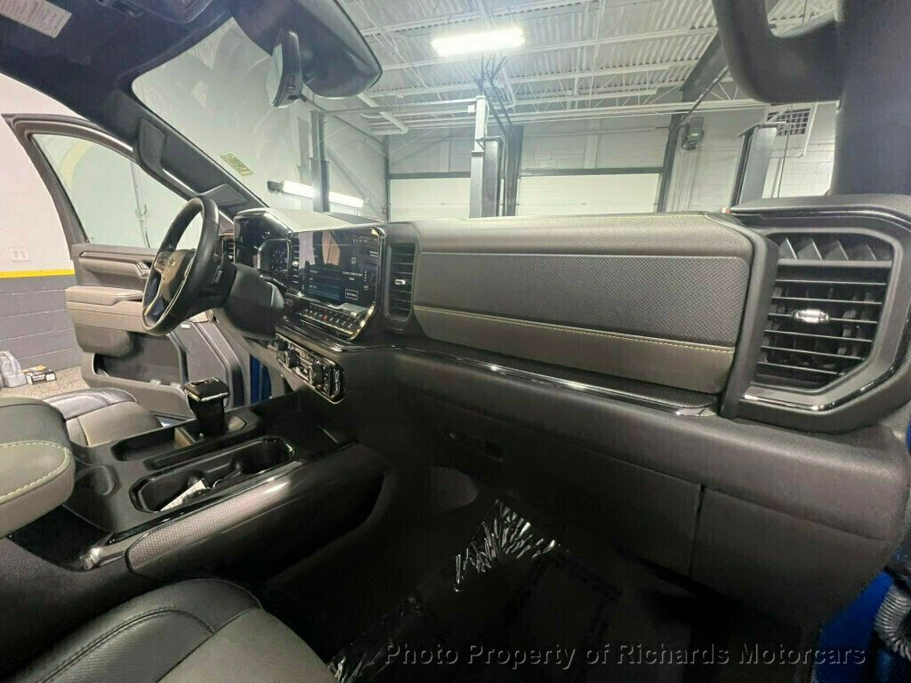 2023 Chevrolet Silverado 1500 4WD Crew Cab 147" ZR2 - 22716844 - 34