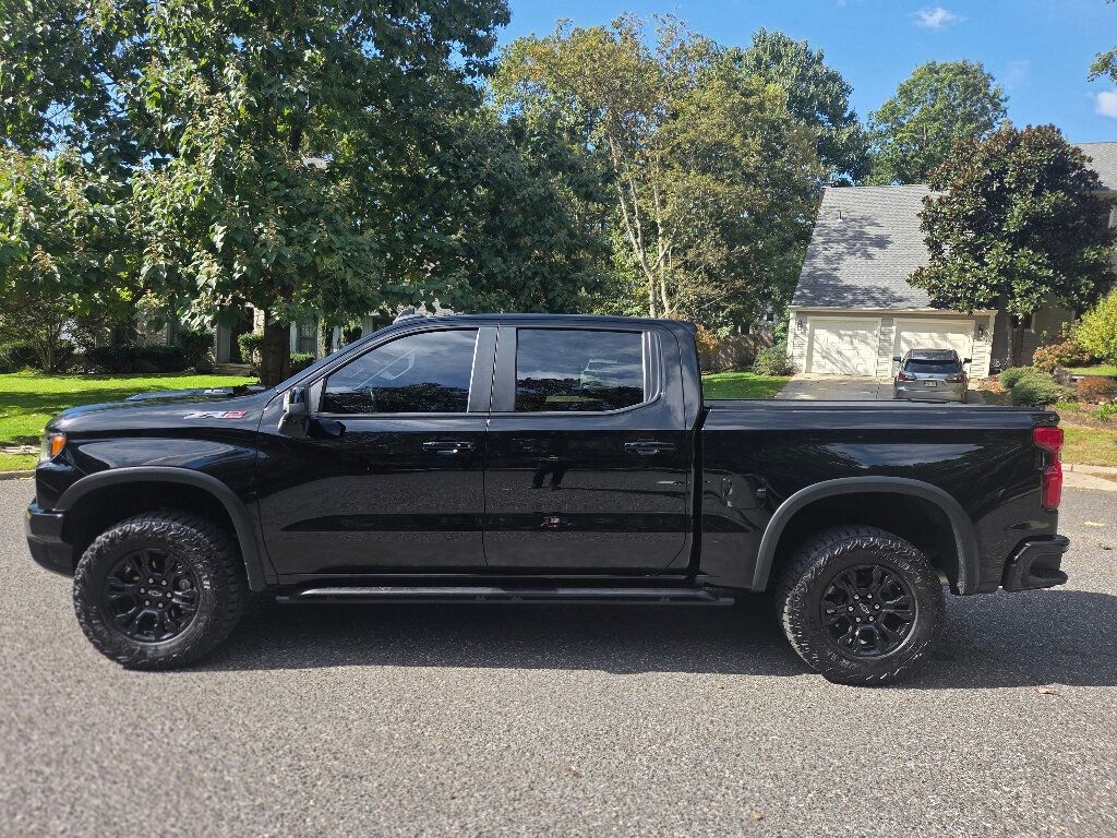 2023 Chevrolet Silverado 1500 ZR2 photo 3