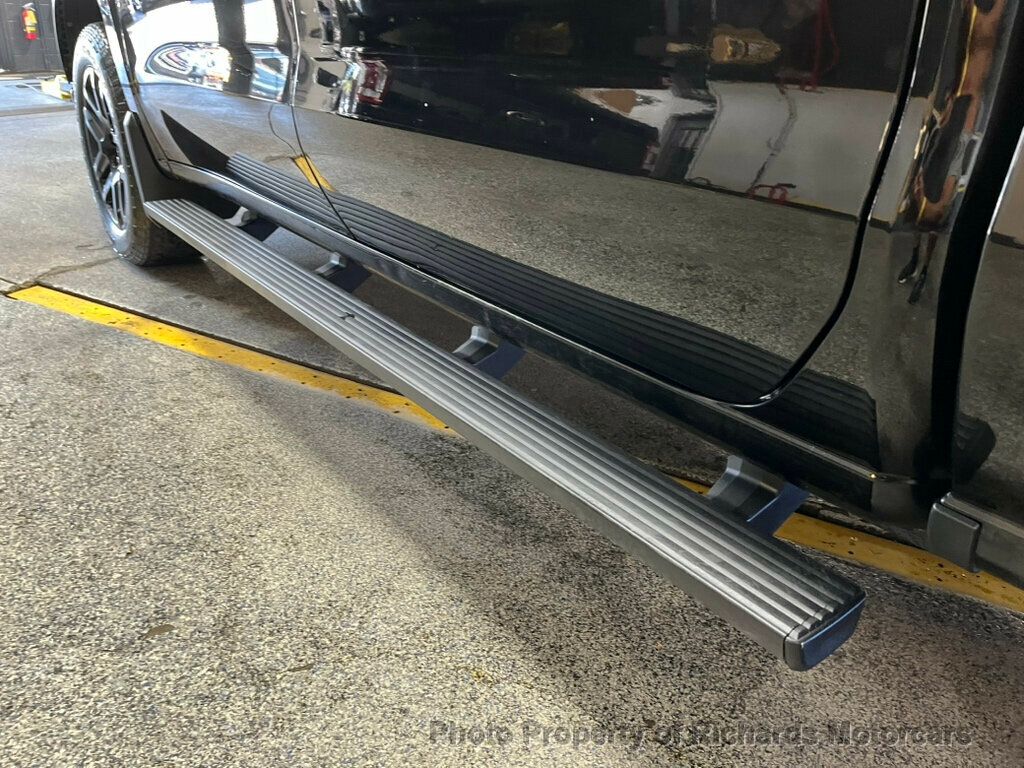 2023 Chevrolet Silverado 1500 Custom photo 4