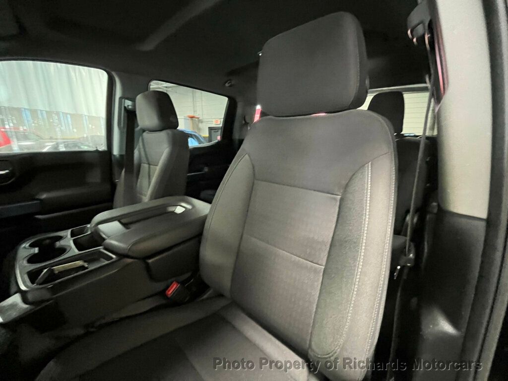 2023 Chevrolet Silverado 1500 Custom photo 8
