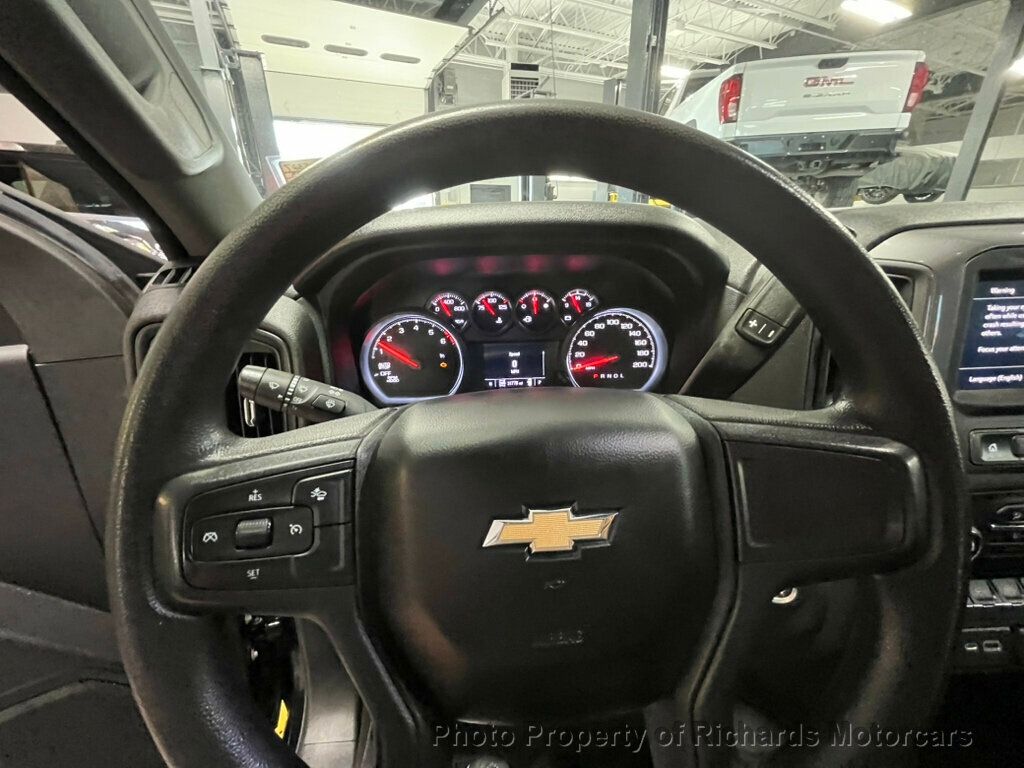 2023 Chevrolet Silverado 1500 Custom photo 14
