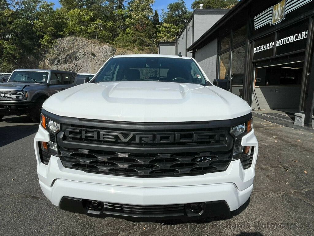2023 Chevrolet Silverado 1500 Custom photo 6