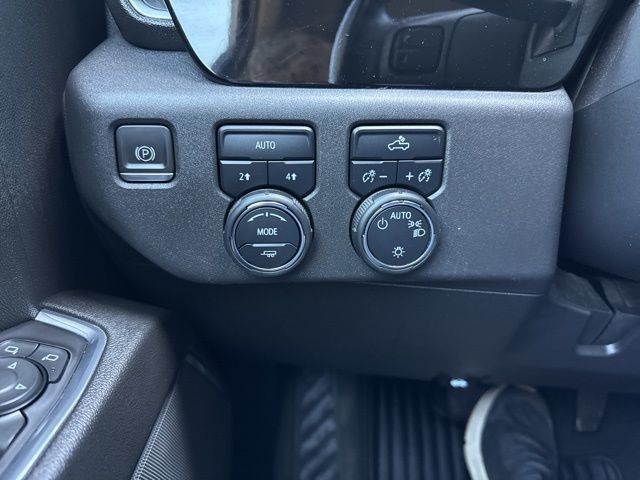 2023 Chevrolet Silverado 1500 4WD Crew Cab 157" LT - 23008472 - 17