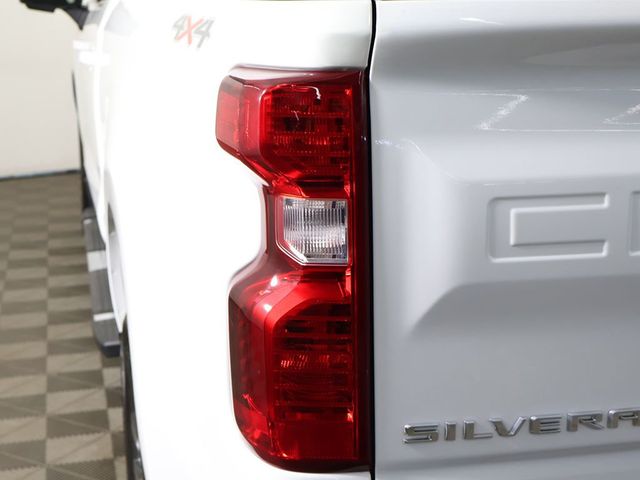 2023 Chevrolet Silverado 1500 4WD Crew Cab 157" LT - 23026933 - 14