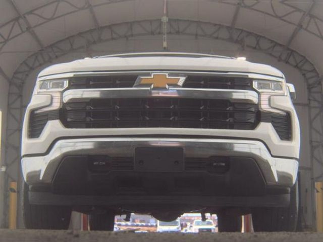 2023 Chevrolet Silverado 1500 4WD Crew Cab 157" LT - 23026933 - 3