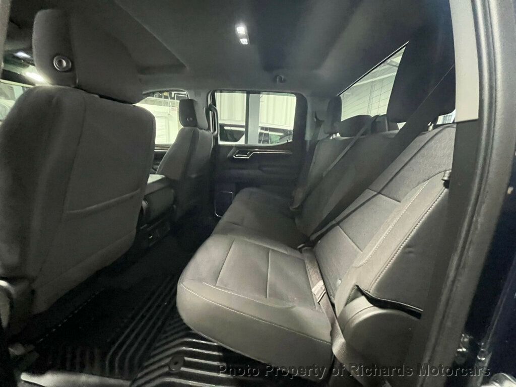 2023 Chevrolet Silverado 1500 LT photo 13