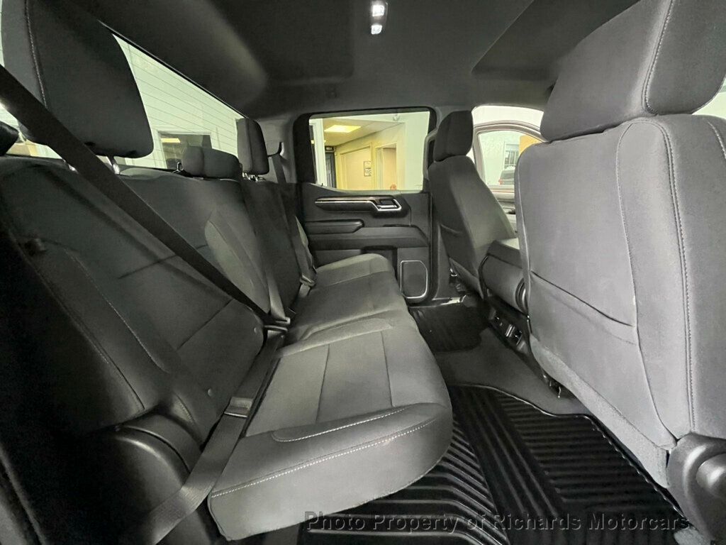 2023 Chevrolet Silverado 1500 LT photo 14