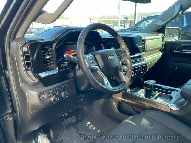 2023 Chevrolet Silverado 1500 4WD Crew Cab 157" LT - 23010733 - 12