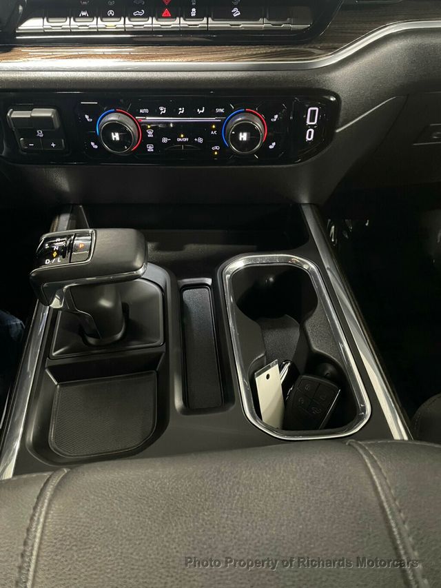 2023 Chevrolet Silverado 1500 4WD Crew Cab 157" RST - 22946541 - 17