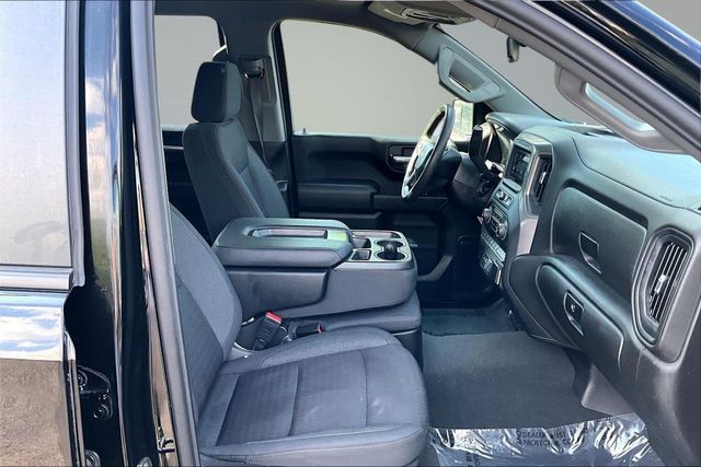 2023 Chevrolet Silverado 1500 4WD Crew Cab  Custom - 23017187 - 12