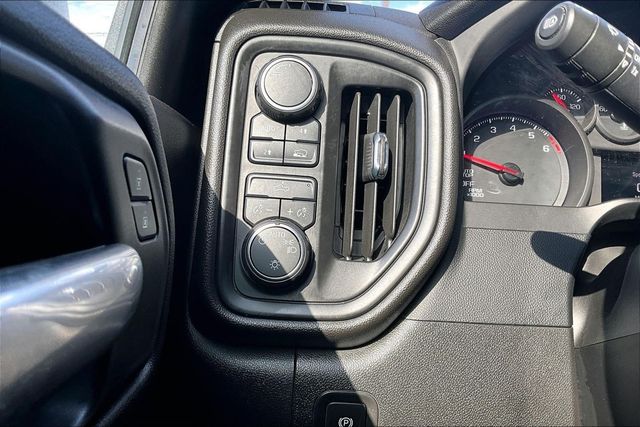 2023 Chevrolet Silverado 1500 4WD Crew Cab  Custom - 23017187 - 27
