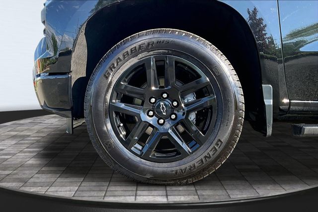 2023 Chevrolet Silverado 1500 4WD Crew Cab  Custom - 23017187 - 33