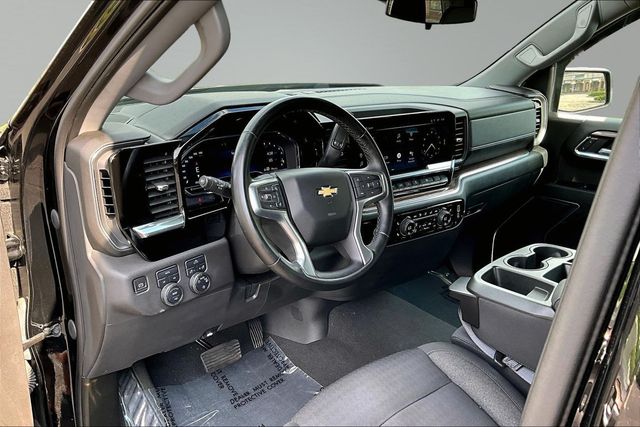 2023 Chevrolet Silverado 1500 4WD Crew Cab  LT with 2FL - 23069080 - 10