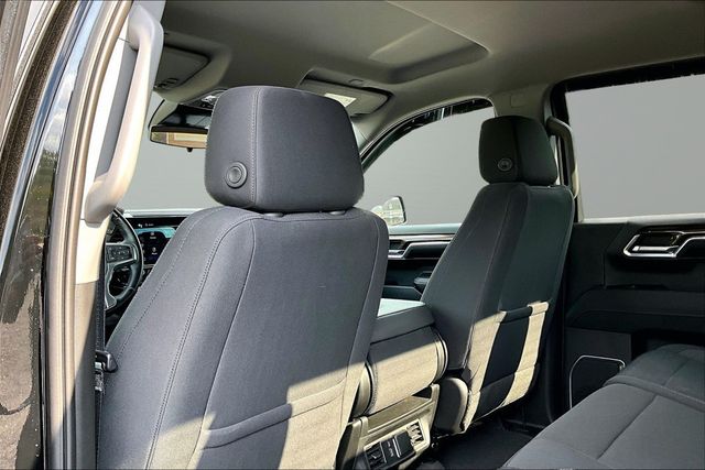 2023 Chevrolet Silverado 1500 4WD Crew Cab  LT with 2FL - 23069080 - 17
