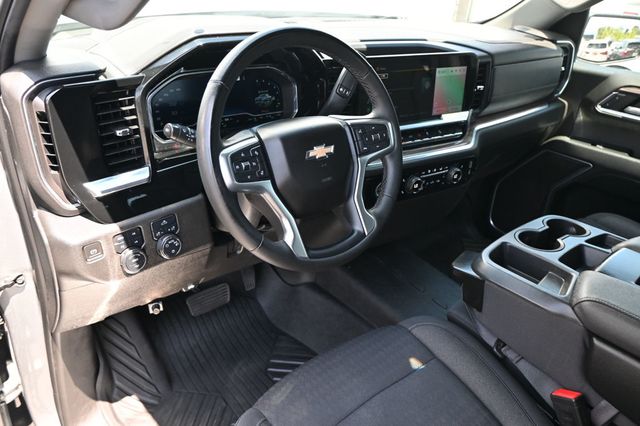 2023 Chevrolet Silverado 1500 4x4 Crew Cab LT - 23013851 - 6