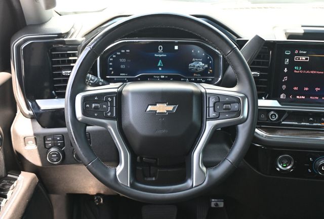 2023 Chevrolet Silverado 1500 4x4 Crew Cab LT - 23013851 - 8