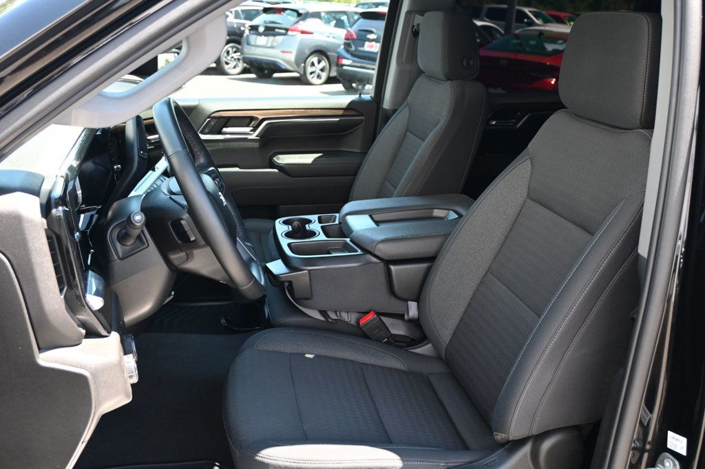 2023 Chevrolet Silverado 1500 LT photo 8
