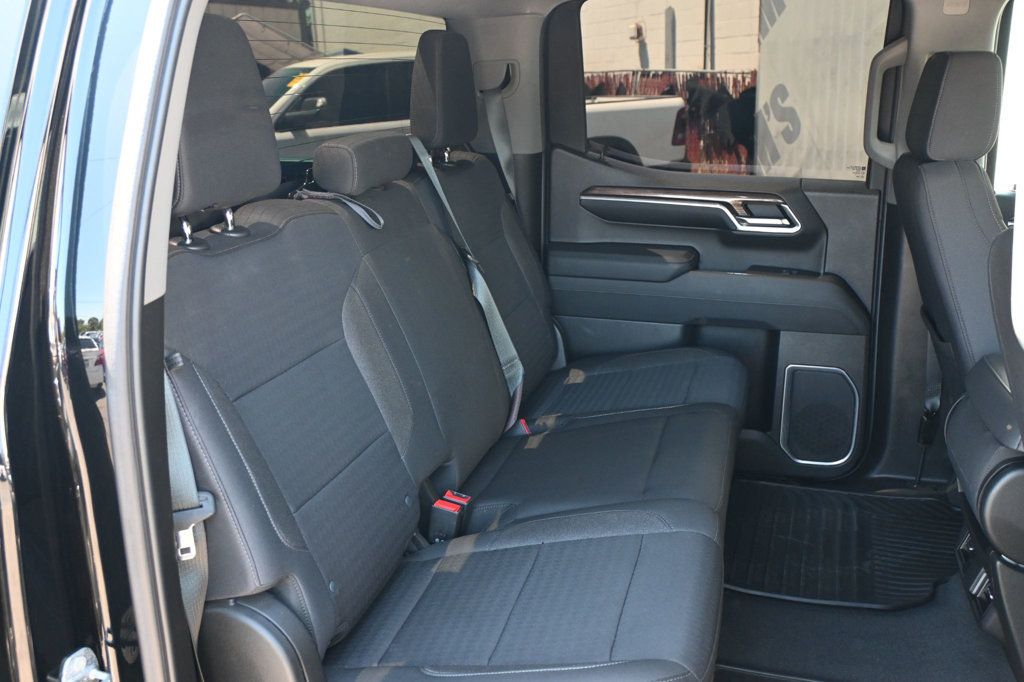 2023 Chevrolet Silverado 1500 LT photo 11